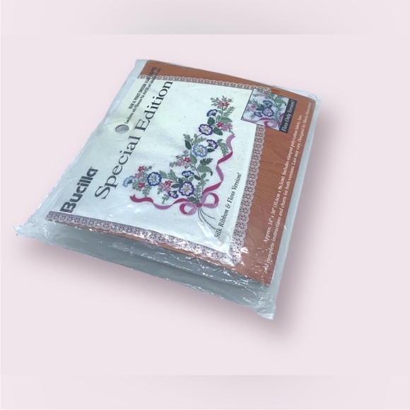 Bucilla Cross Stitch Embroidery Kit Retro NOS - Picture 3 of 7